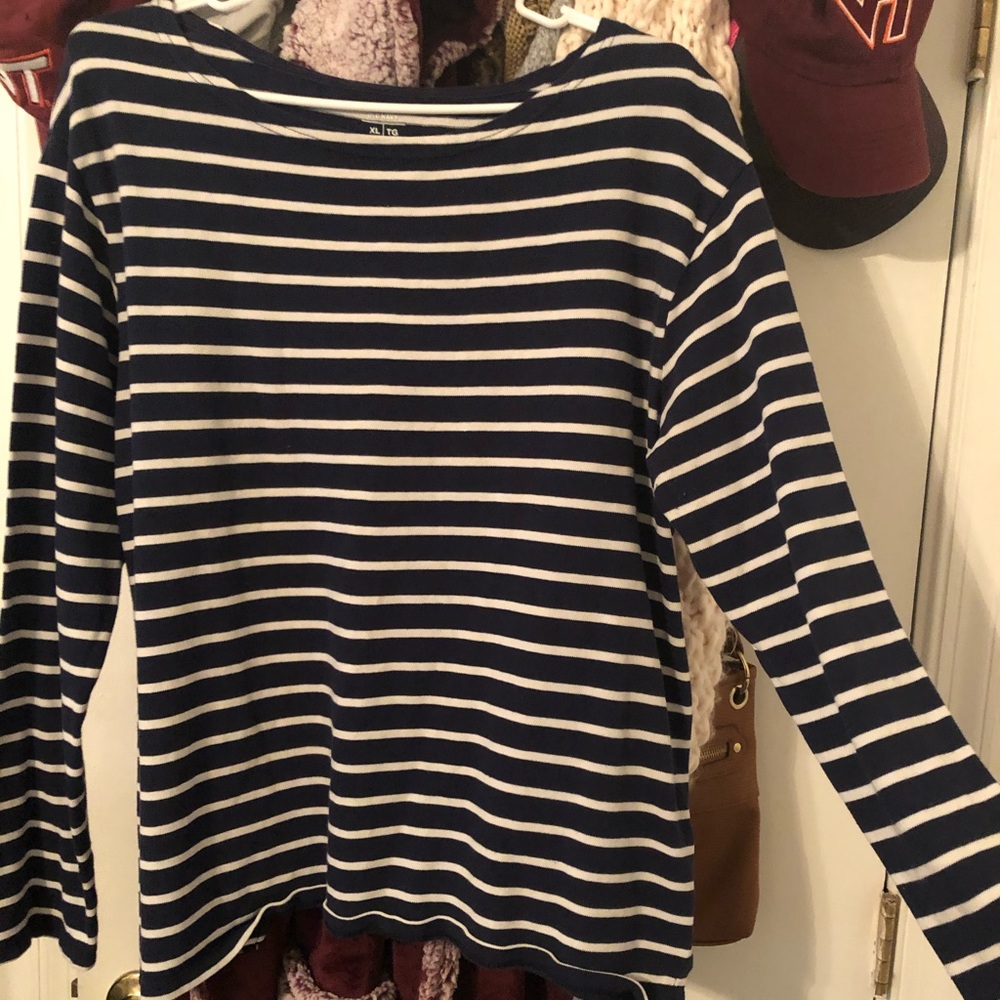 Old navy shirt